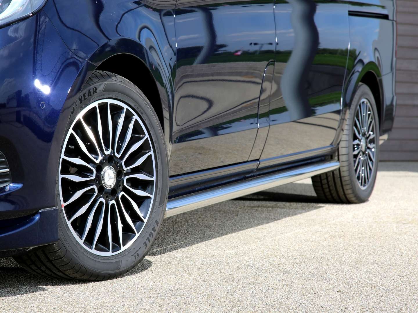 Side skirt pipes for Vito/V-Class 447