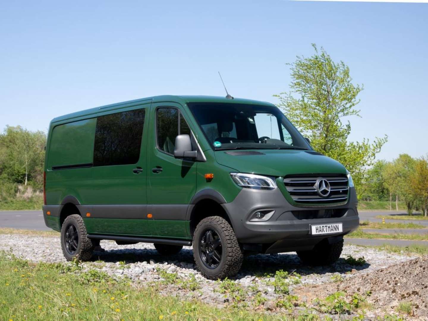 Side skirt tubes for Sprinter 907