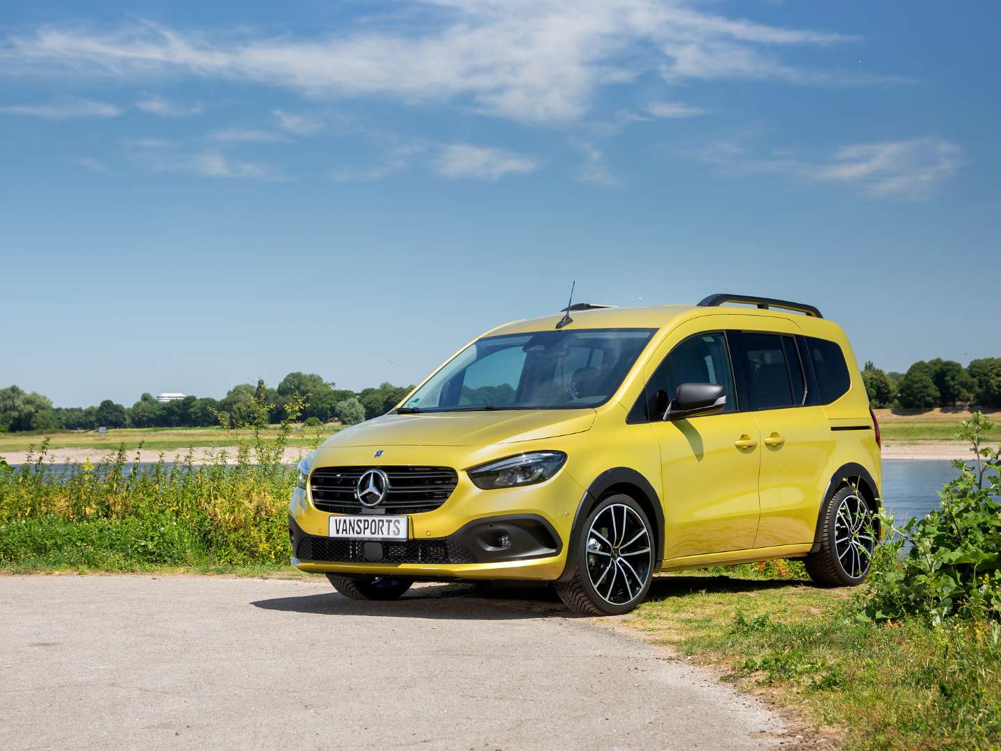 DOX 2 - 19 Zoll Alufelge in schwarz poliert für Citan 420