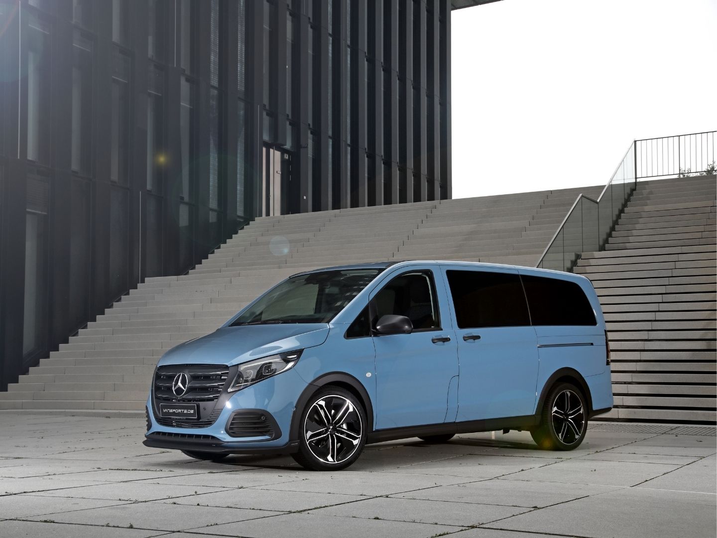 Kotflügel-Aufsätze für Mercedes-Benz Vito/ V-Klasse 447 "L/XL" (ab Facelift 2024)