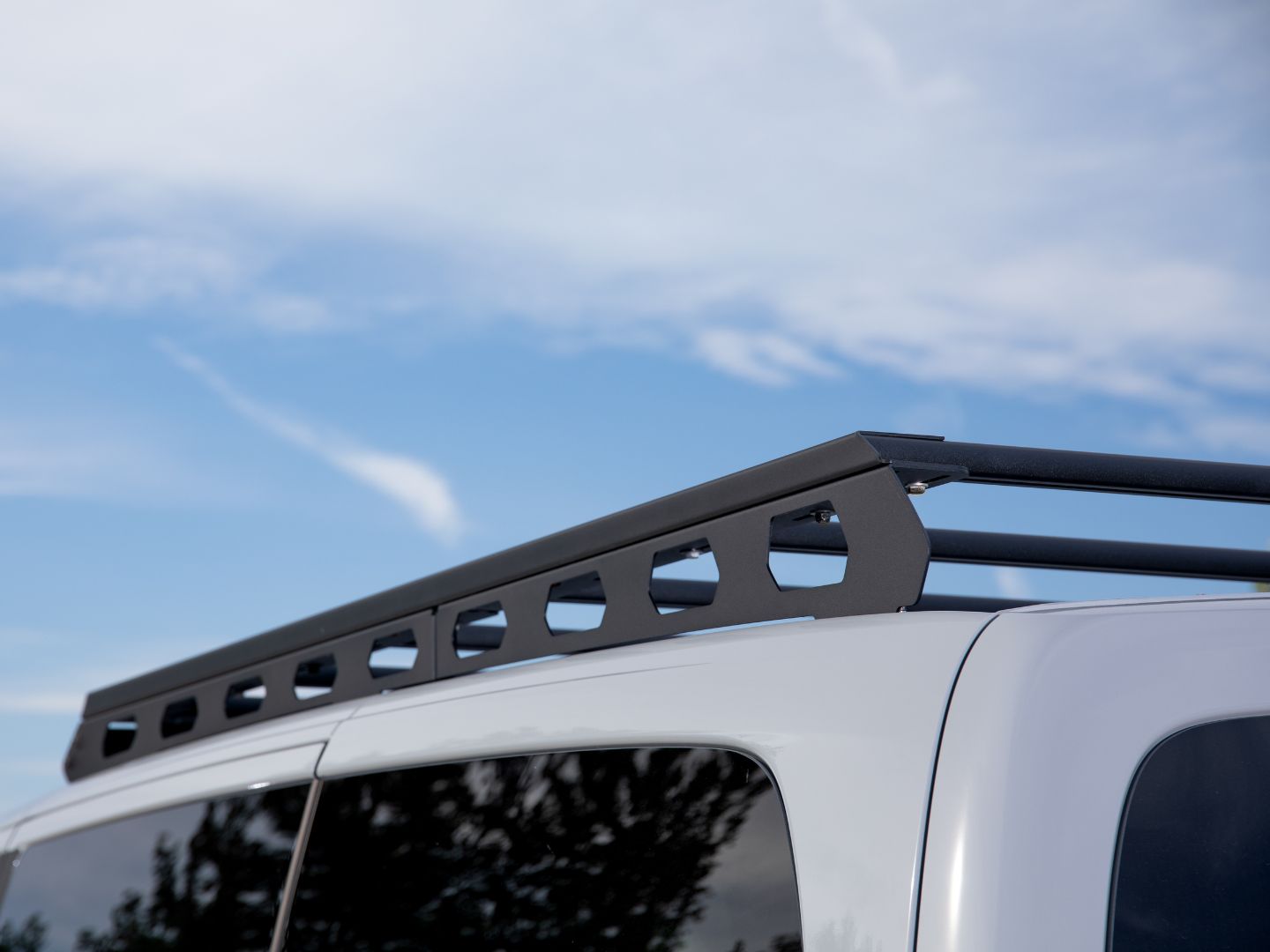 VANSPORTS Alu-Dachgepäckträger für Vito u. V-Klasse 447 mit Windabweiser