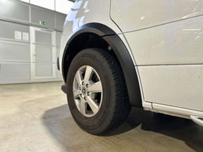 Fender flares for Sprinter 907 and 910, for partially integrated vehicles