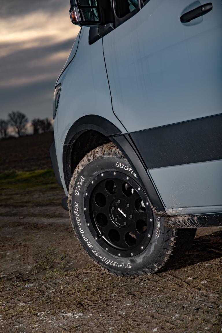 VANSPORTS Gravel-X: Offroad-Styling für den Mercedes Sprinter